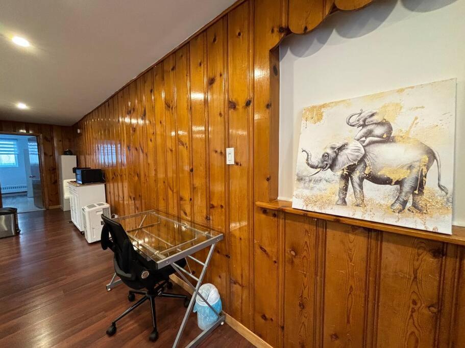 Cozy Spacious Work Friendly Lotus With Garden View High Speed Free Wi Fi And Parking Adjacent To Downtown Μόντρεαλ Εξωτερικό φωτογραφία